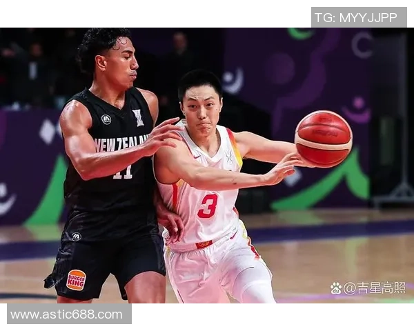 聚焦篮球明星成长历程与赛场巅峰表现及未来发展全景深度解析